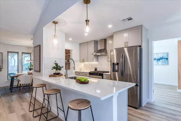 11202 ALHAMBRA DR, Austin, TX 78759