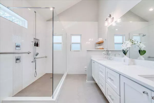 9110 Scotsman DR, Austin, TX 78750