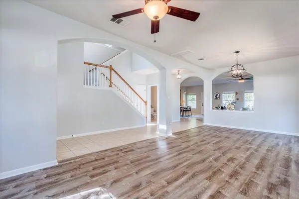 18320 Lake Edge CT, Pflugerville, TX 78660