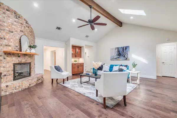 3916 Cordova DR, Austin, TX 78759