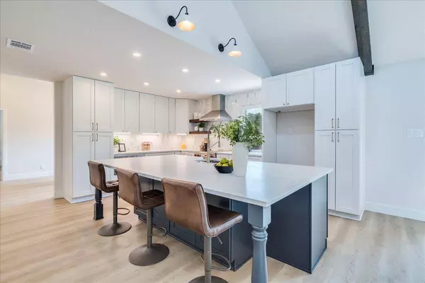 12303 Bar X DR, Austin, TX 78727