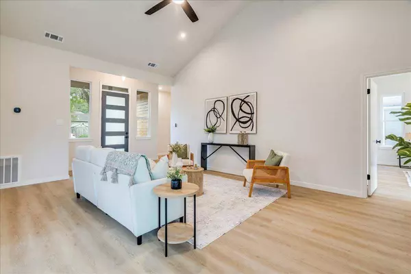 8308 Foxhound TRL, Austin, TX 78729