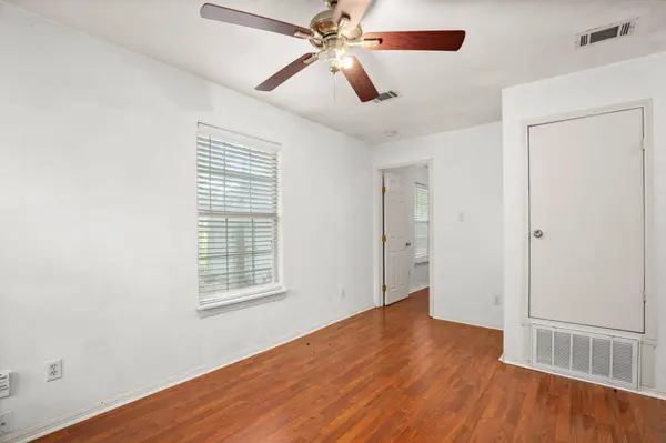 2610 E 3rd ST #B, Austin, TX 78702