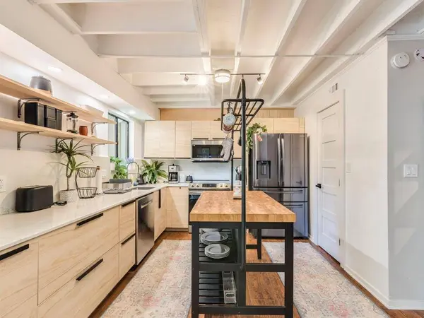 500 E Riverside DR #206, Austin, TX 78704