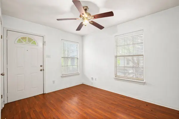 2610 E 3rd ST #B, Austin, TX 78702