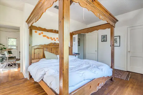 1103 W. 22ND ST #B, Austin, TX 78705