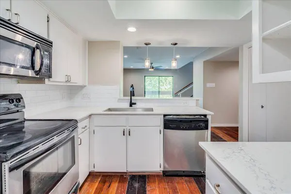 1411 Norwalk LN #207, Austin, TX 78703