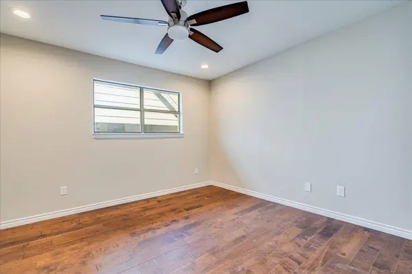 1411 Norwalk LN #207, Austin, TX 78703
