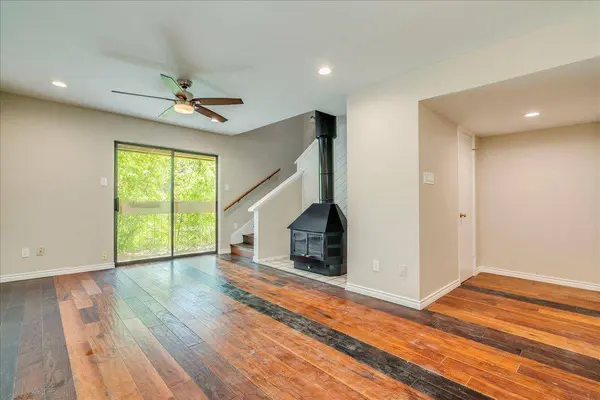 1411 Norwalk LN #207, Austin, TX 78703