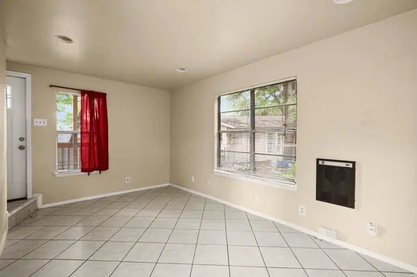 3302 Hemlock Ave #B, Austin, TX 78722