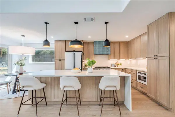 12100 Mustang Chase, Austin, TX 78727