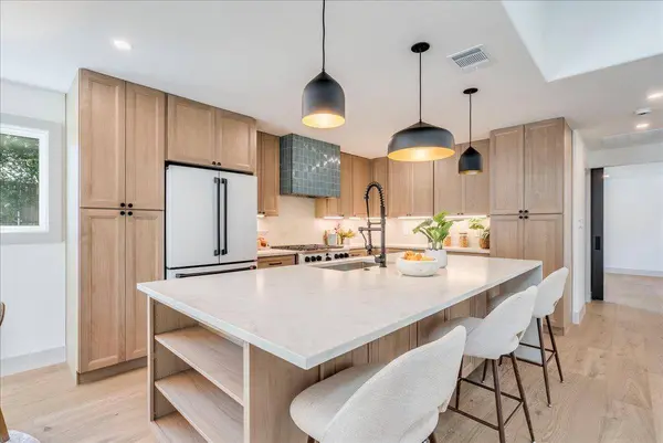 12100 Mustang Chase, Austin, TX 78727