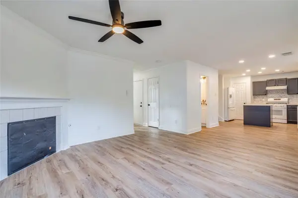 1106 Hughmont DR, Pflugerville, TX 78660