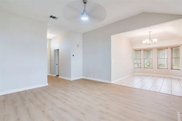 913 Jasmine TRL, Georgetown, TX 78626