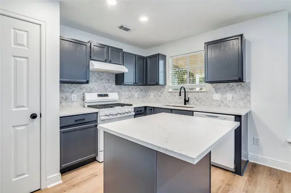 1106 Hughmont DR, Pflugerville, TX 78660