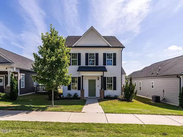 157 E Wilson Street, Clayton, NC 27520