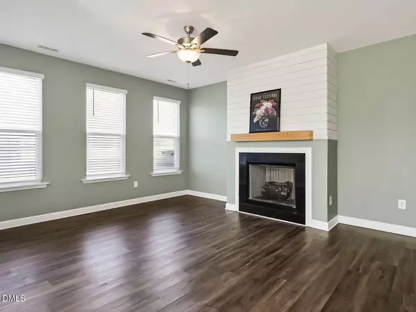 7218 Cabernet Franc Drive, Willow Springs, NC 27592