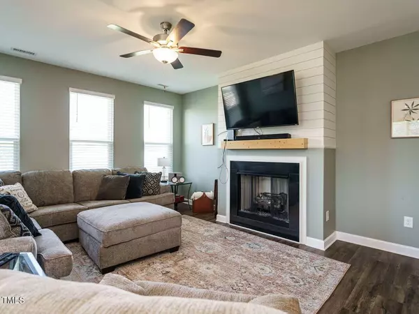 7218 Cabernet Franc Drive, Willow Springs, NC 27592