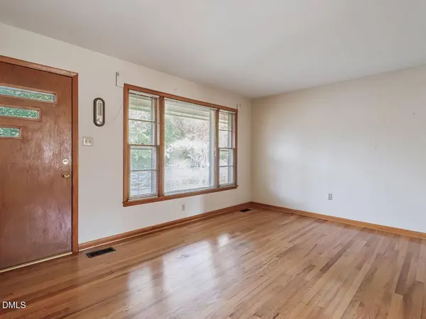 1059 S Hollybrook RD, Wendell, NC 27591
