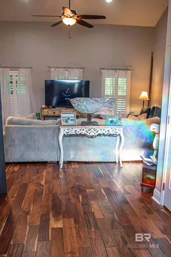 6054 Andhurst Drive, Gulf Shores, AL 36542