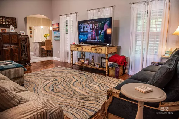 6054 Andhurst Drive, Gulf Shores, AL 36542