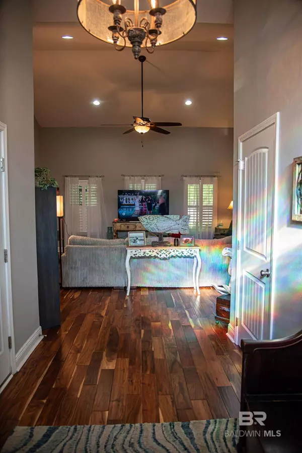 6054 Andhurst Drive, Gulf Shores, AL 36542