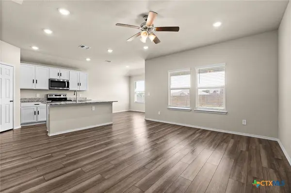 2534 Merganser DR, Copperas Cove, TX 76522