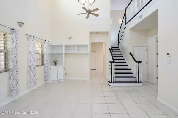 809 Champions DR NE, Palm Bay, FL 32905