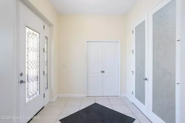 809 Champions DR NE, Palm Bay, FL 32905