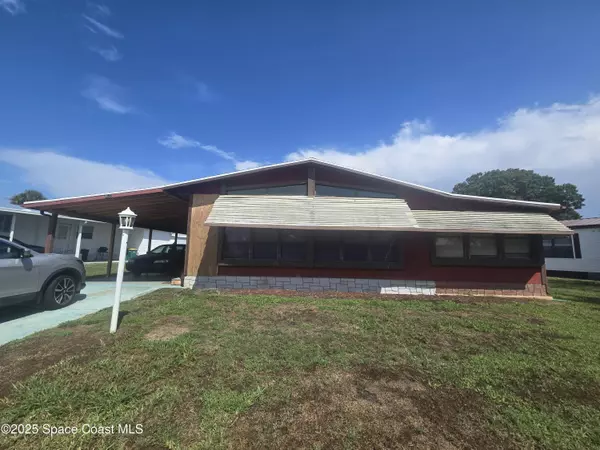 623 Marlin CIR, Barefoot Bay, FL 32976