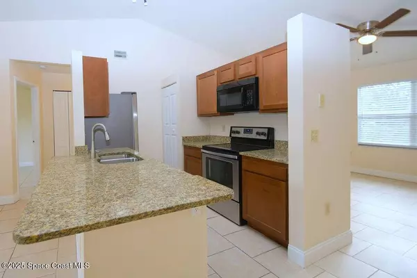 791 Delano AVE NW, Palm Bay, FL 32907