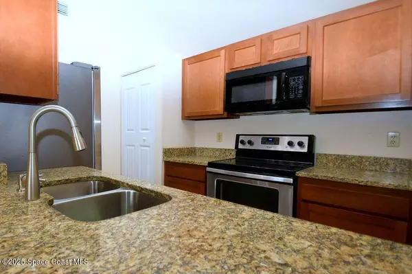 791 Delano AVE NW, Palm Bay, FL 32907