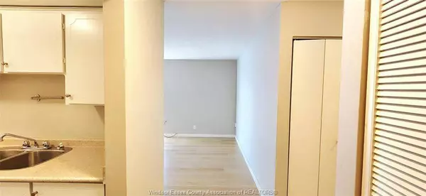 3900 WYANDOTTE Street East #515, Windsor, ON N8Y 1B3