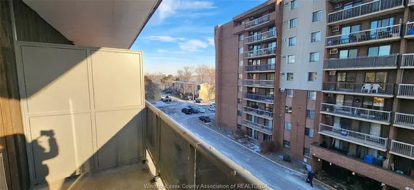 3900 WYANDOTTE Street East #515, Windsor, ON N8Y 1B3