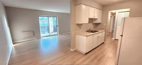 3900 WYANDOTTE Street East #515, Windsor, ON N8Y 1B3