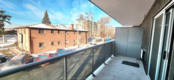 3900 WYANDOTTE Street East #224, Windsor, ON N8Y 1B3