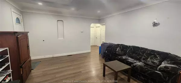 559 VANIER Street, Windsor, ON N8X 3E2