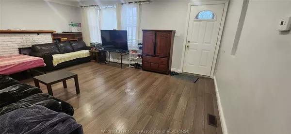 559 VANIER Street, Windsor, ON N8X 3E2