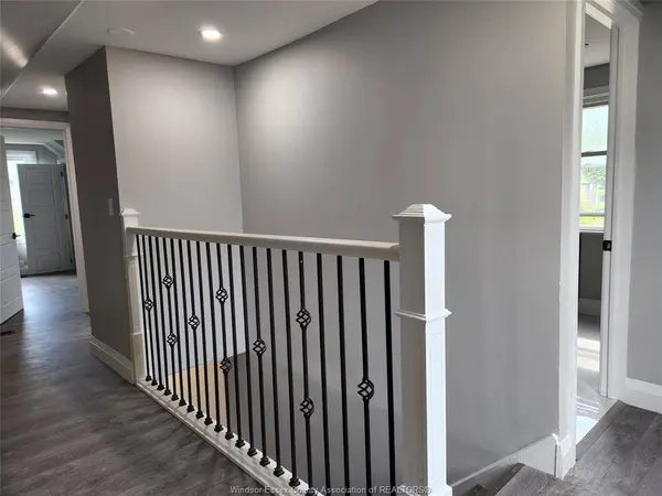 4221 KENNEDY Drive East, Windsor, ON N9G 1Y1