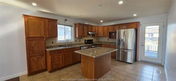 4628 FONTANA, Windsor, ON N9G 3C8