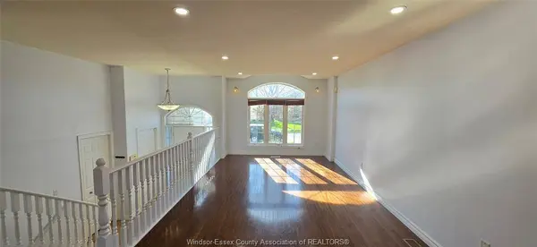 4628 FONTANA, Windsor, ON N9G 3C8