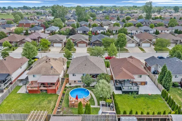1045 CLOVER Avenue, Windsor, ON N8P 1V8