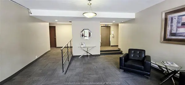 3905 RIVERSIDE Drive East #401, Windsor, ON N8Y 1B3