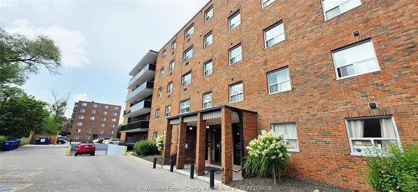 3900 WYANDOTTE Street East #121, Windsor, ON N8Y 1B3