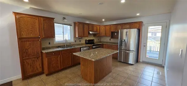4628 FONTANA, Windsor, ON N9G 3C8