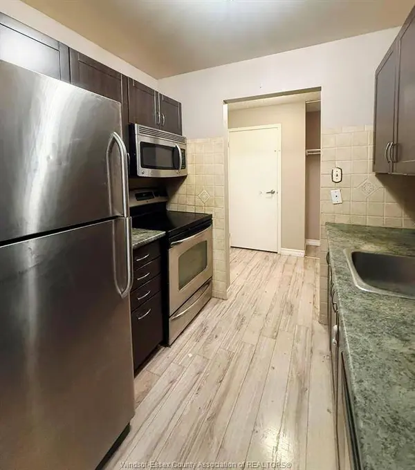 739 DEVERON Crescent #210, London, ON N5Z 4Y1