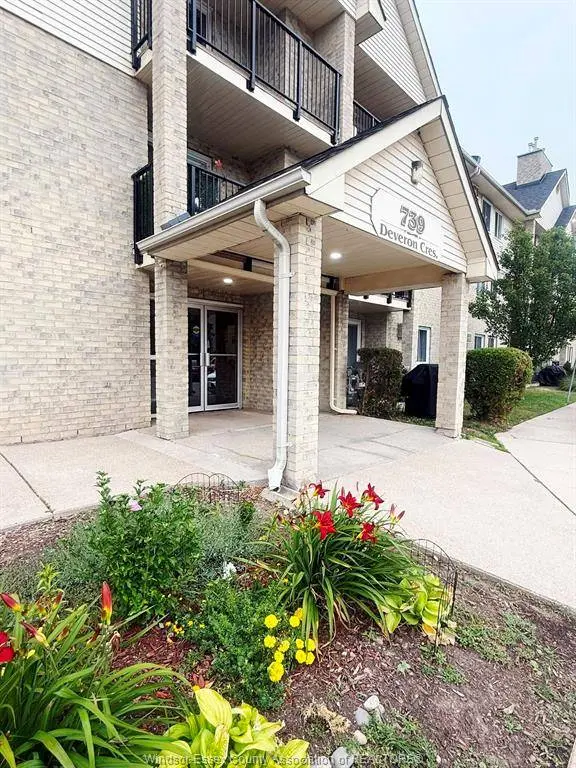 739 DEVERON Crescent #210