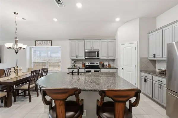 4153 Mountain Meadow Road, Fort Worth, TX 76036