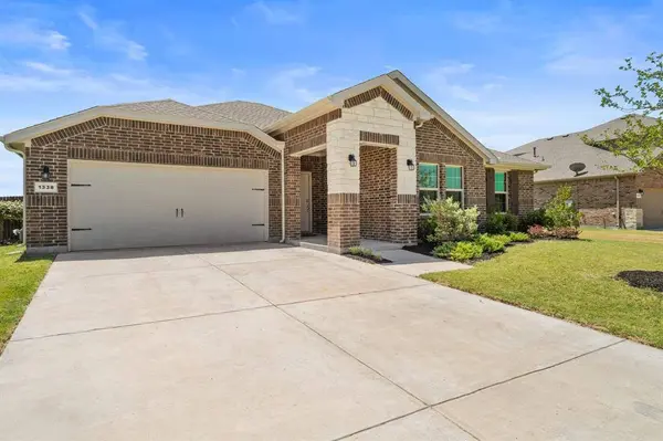 1338 Rolling Meadows Drive, Cedar Hill, TX 75104