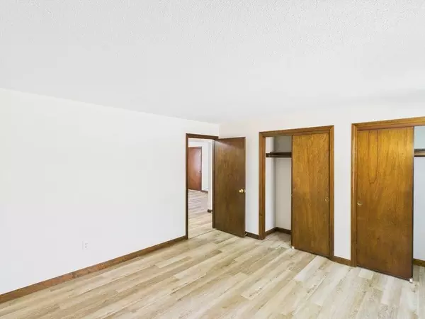 6 Meadowbrook Ln #2, Easton, MA 02375